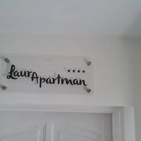 Laurapartman Gyula Exterior photo