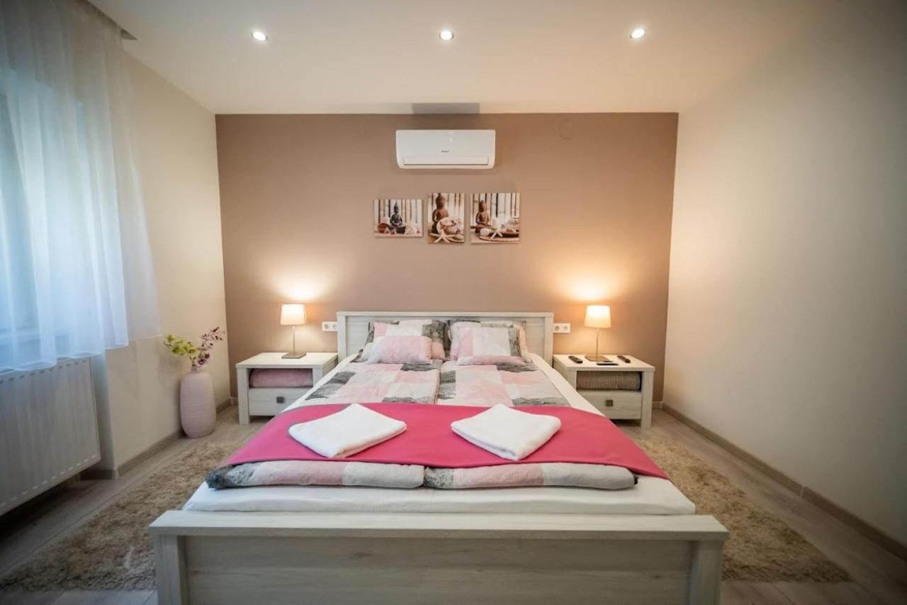 Laurapartman Apartamento *